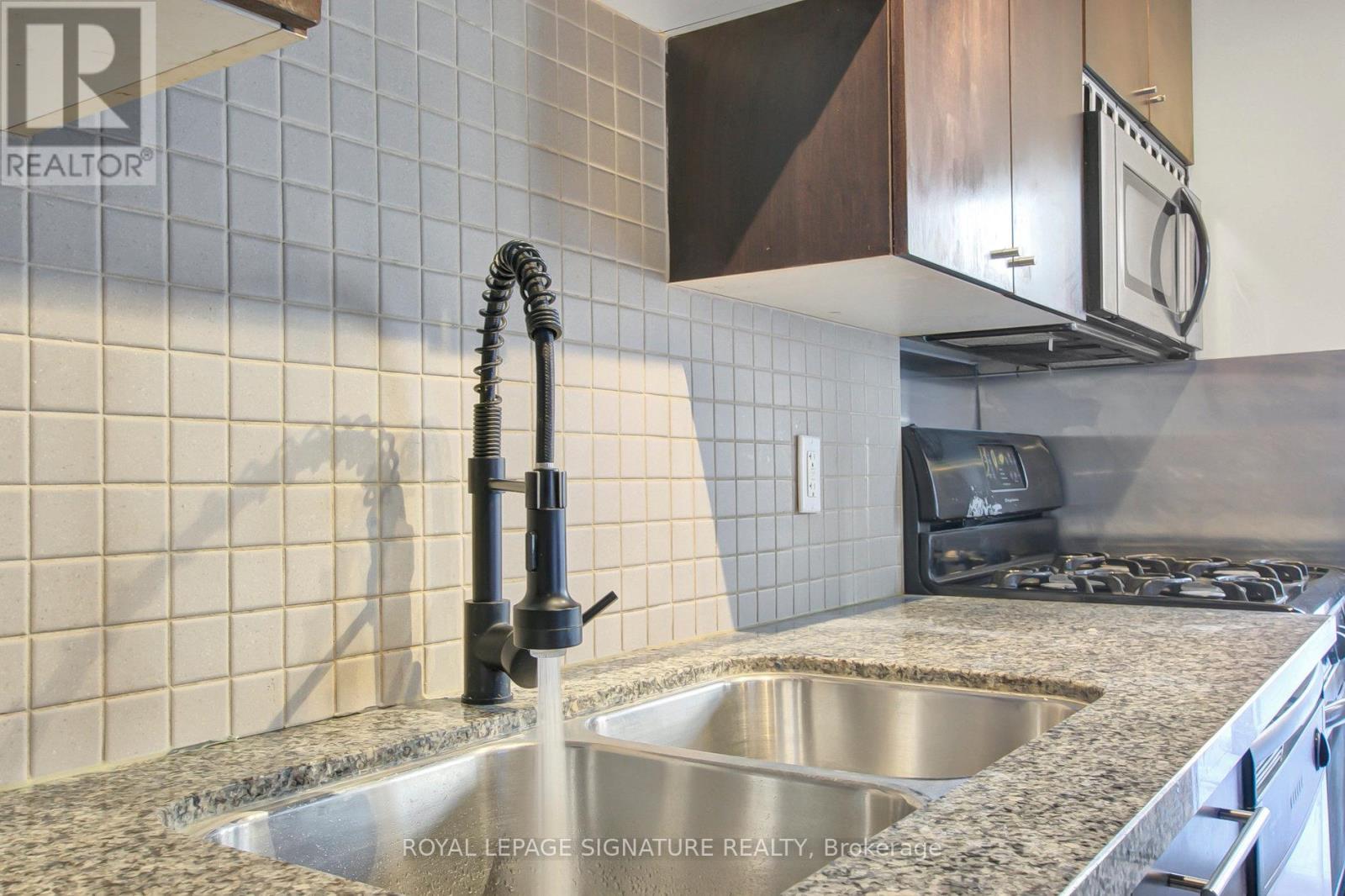 126 - 1 Shaw Street, Toronto, Ontario  M6K 0A1 - Photo 22 - C12403799
