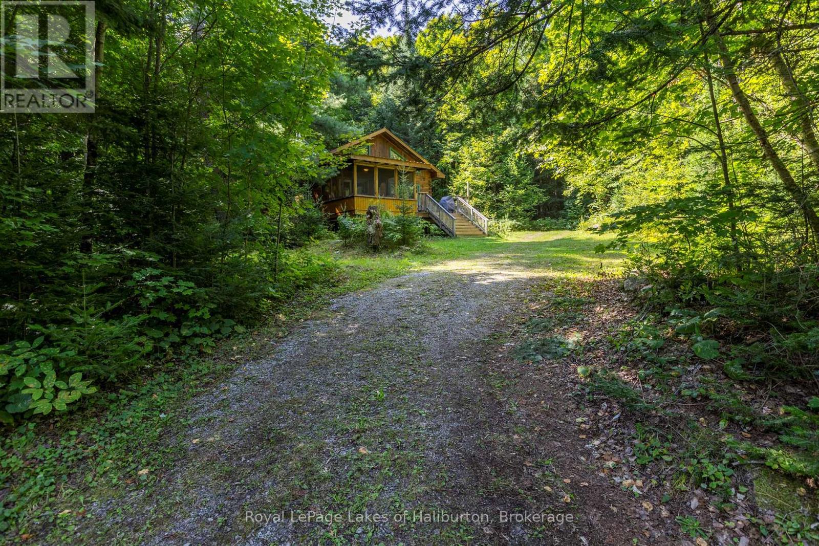 1880 Boldts Lane, Minden Hills, Ontario  K0M 2A1 - Photo 5 - X12403929
