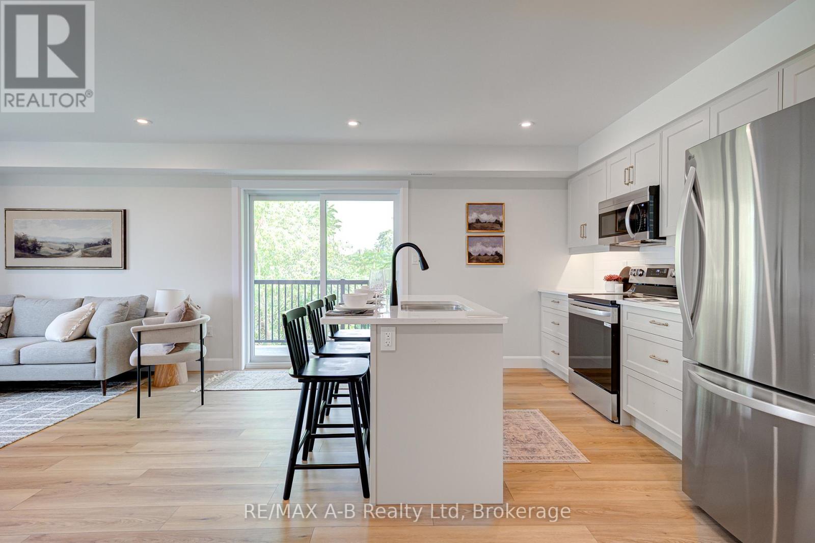 #5 - 428 Queen Street W, St. Marys, Ontario  N4X 1C4 - Photo 9 - X12403971