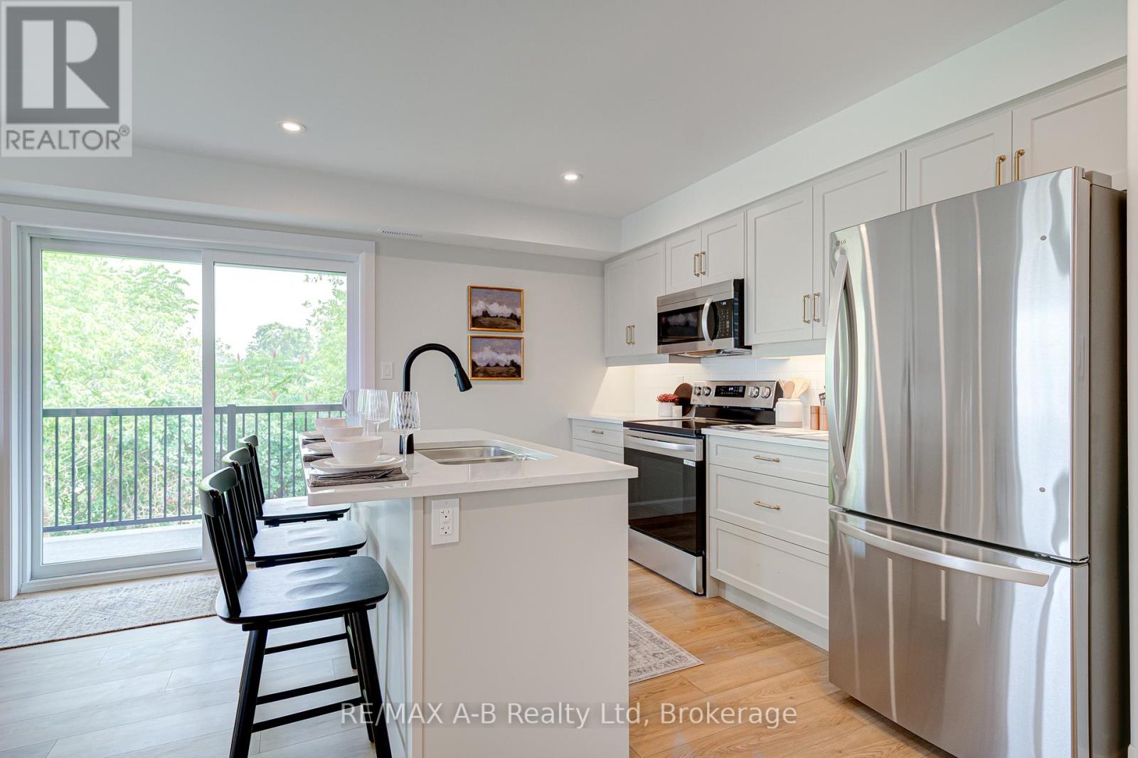 #5 - 428 Queen Street W, St. Marys, Ontario  N4X 1C4 - Photo 7 - X12403971