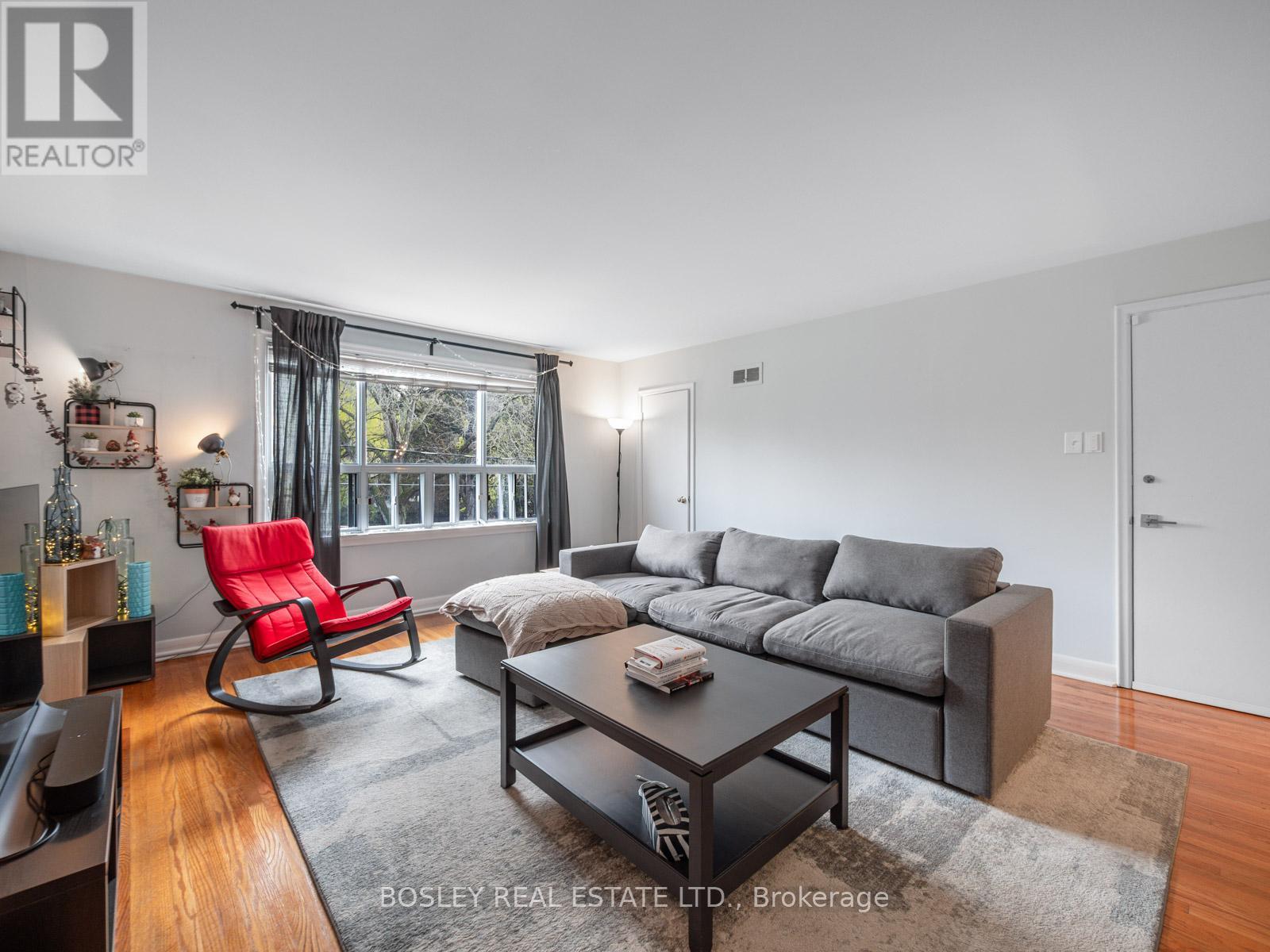 9 Love Crescent, Toronto, Ontario  M4E 1V6 - Photo 22 - E12403710