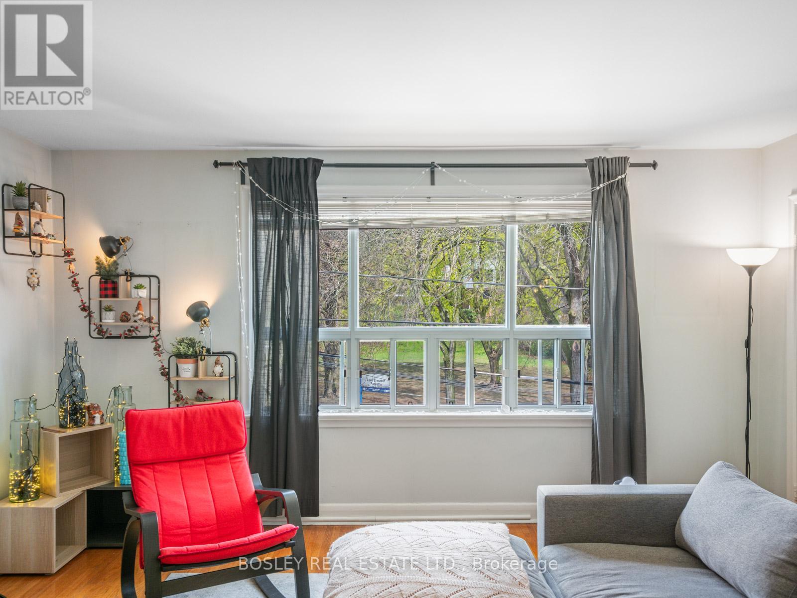 9 Love Crescent, Toronto, Ontario  M4E 1V6 - Photo 24 - E12403710