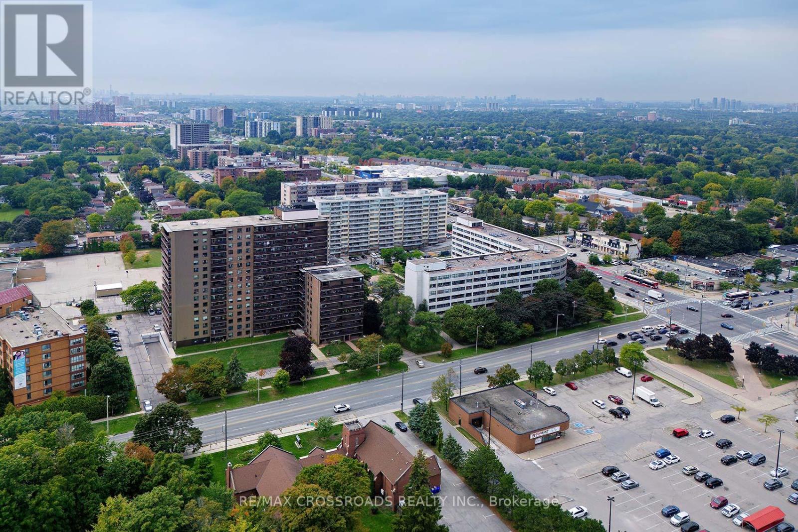 Property at 619 - 180 MARKHAM ROAD image 1