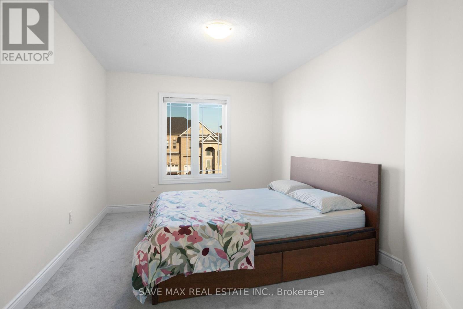 163 Sutherland Avenue, Bradford West Gwillimbury, Ontario  L3Z 4H6 - Photo 11 - N12403687