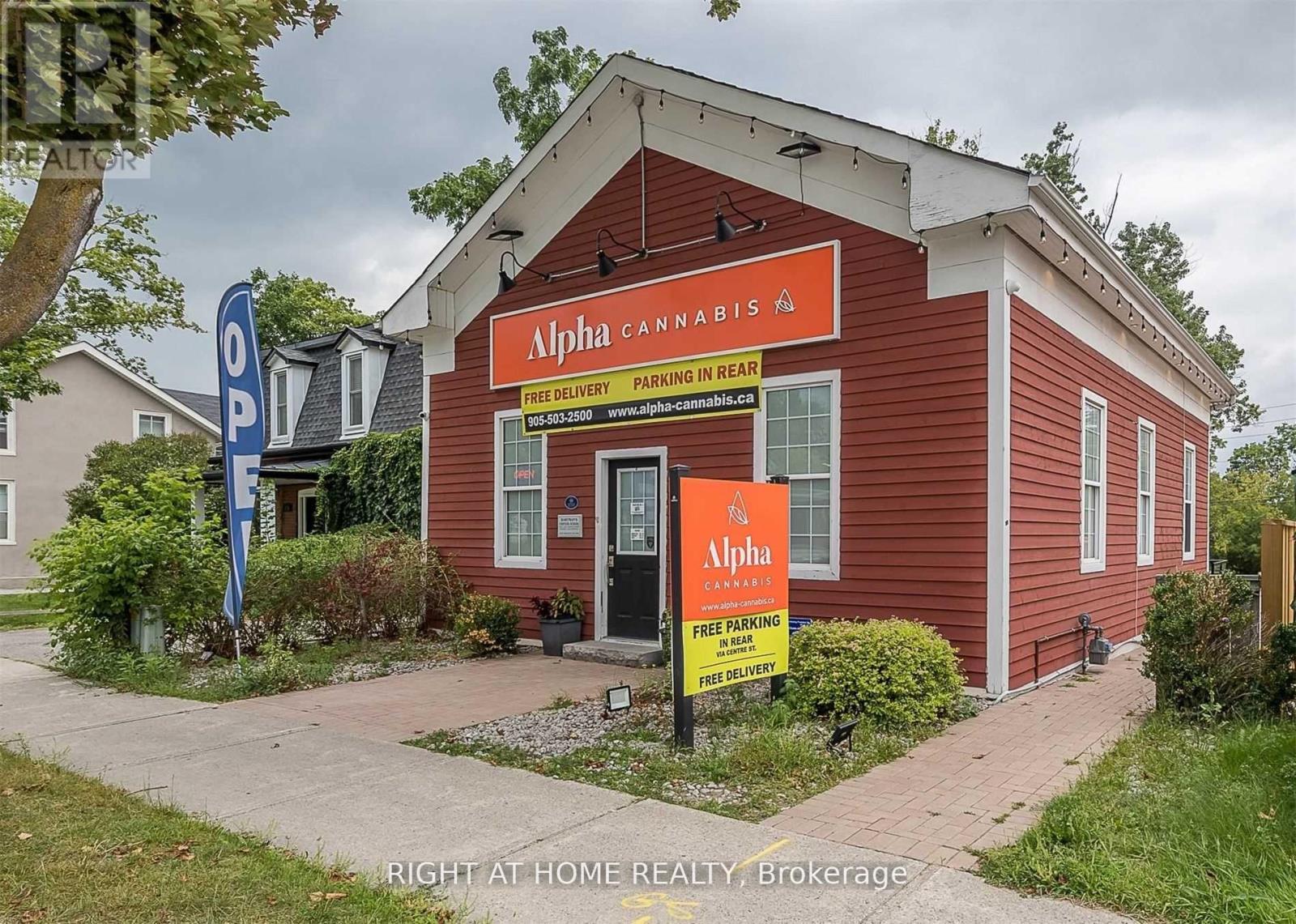 Upstairs - 118 Wellington Street E, Aurora, Ontario  L4G 1J1 - Photo 1 - N12403769