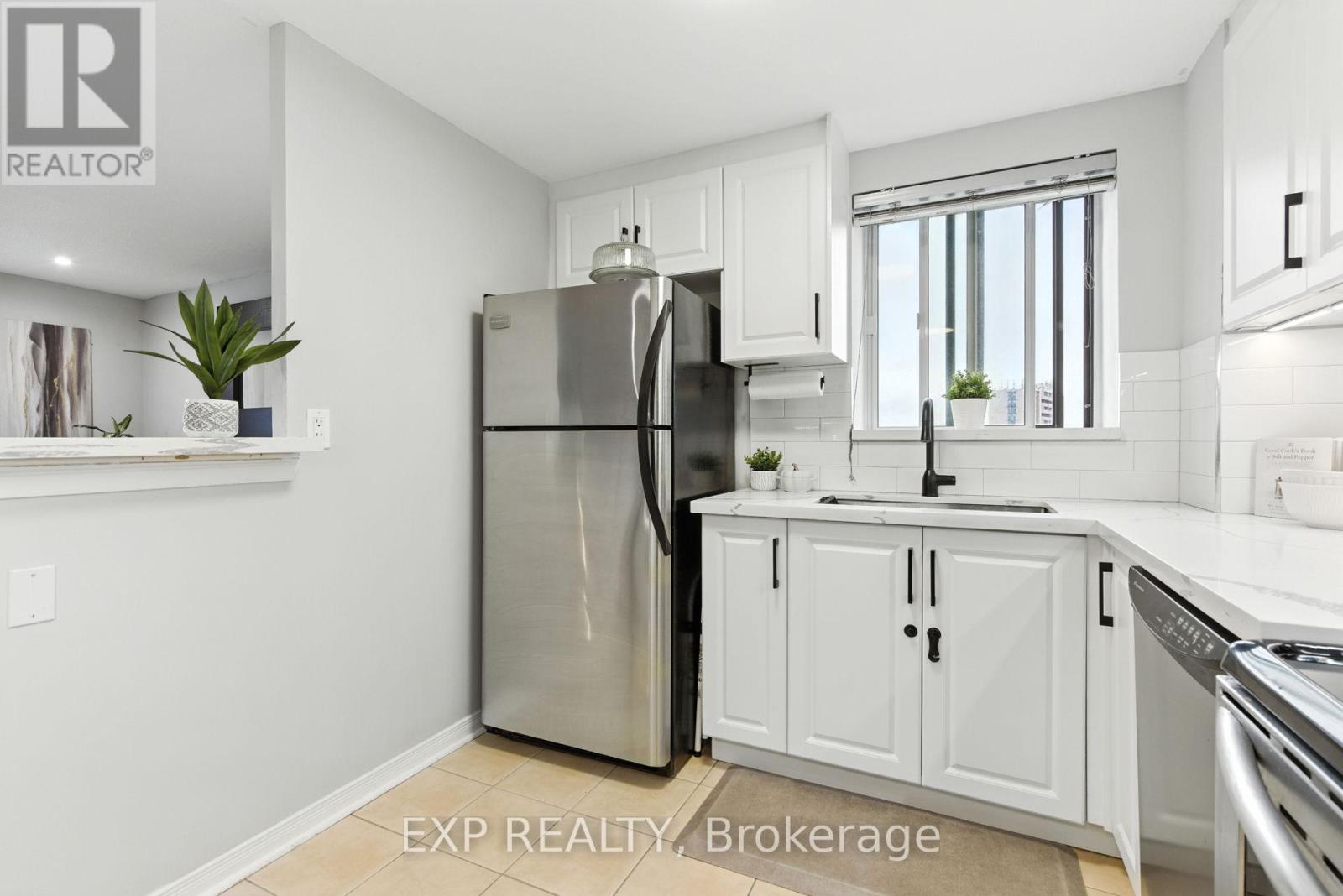 514 - 6720 Glen Erin Drive, Mississauga, Ontario  L5N 3K8 - Photo 18 - W12403717