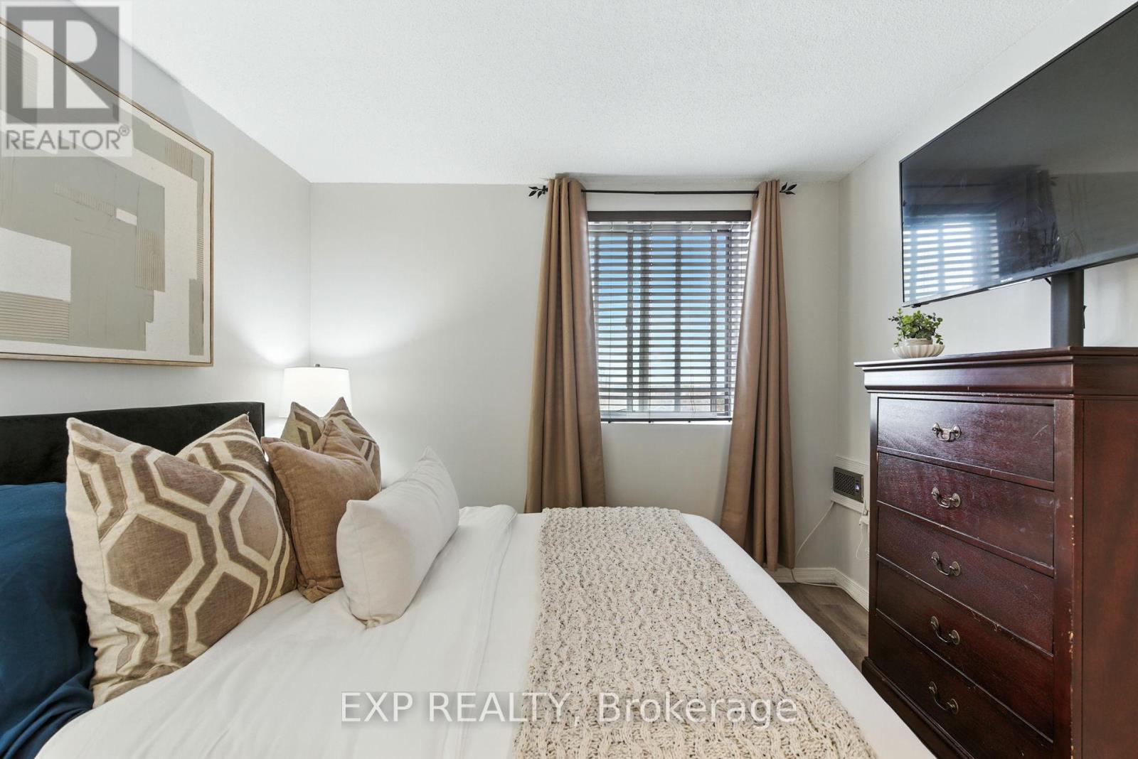 514 - 6720 Glen Erin Drive, Mississauga, Ontario  L5N 3K8 - Photo 24 - W12403717