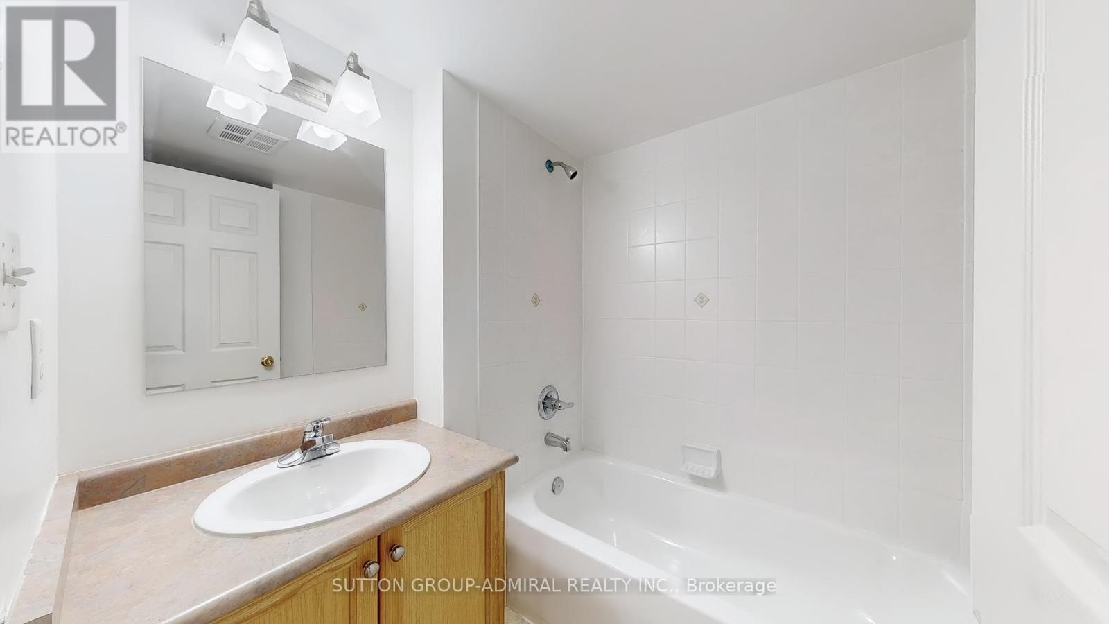 91 - 37 Four Winds Drive, Toronto (York University Heights), Ontario  M3J 1K7 - Photo 34 - W12403740