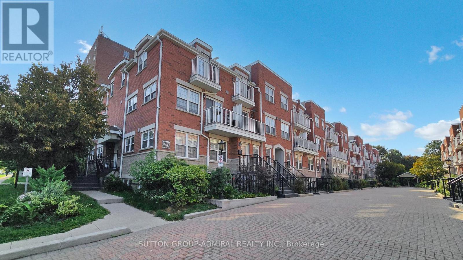 91 - 37 Four Winds Drive, Toronto (York University Heights), Ontario  M3J 1K7 - Photo 4 - W12403740