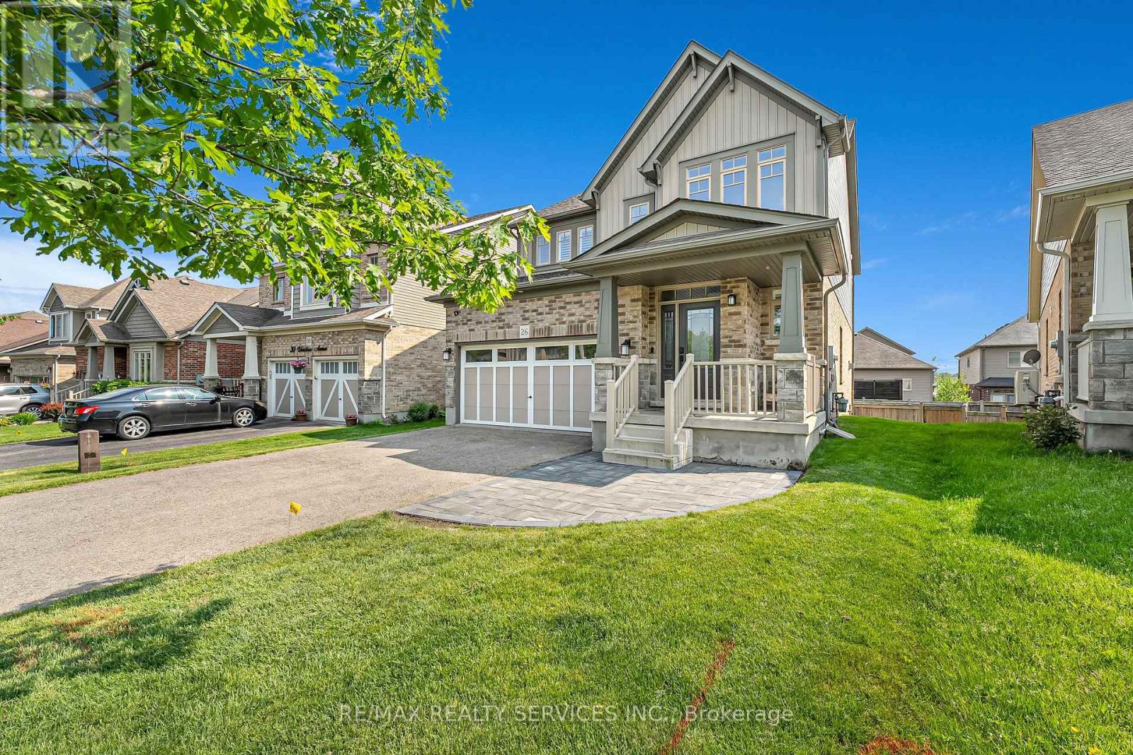 26 Wardlaw Avenue, Orangeville, Ontario  L9W 6K1 - Photo 2 - W12403751