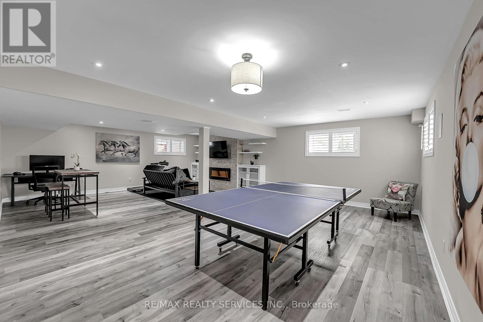 26 Wardlaw Avenue, Orangeville, Ontario  L9W 6K1 - Photo 24 - W12403751