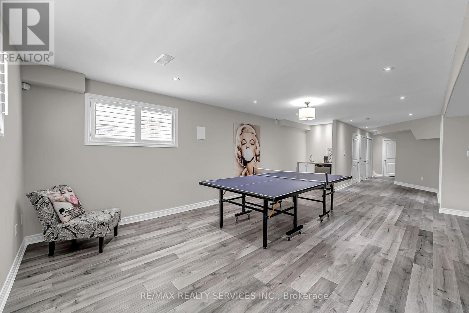 26 Wardlaw Avenue, Orangeville, Ontario  L9W 6K1 - Photo 25 - W12403751