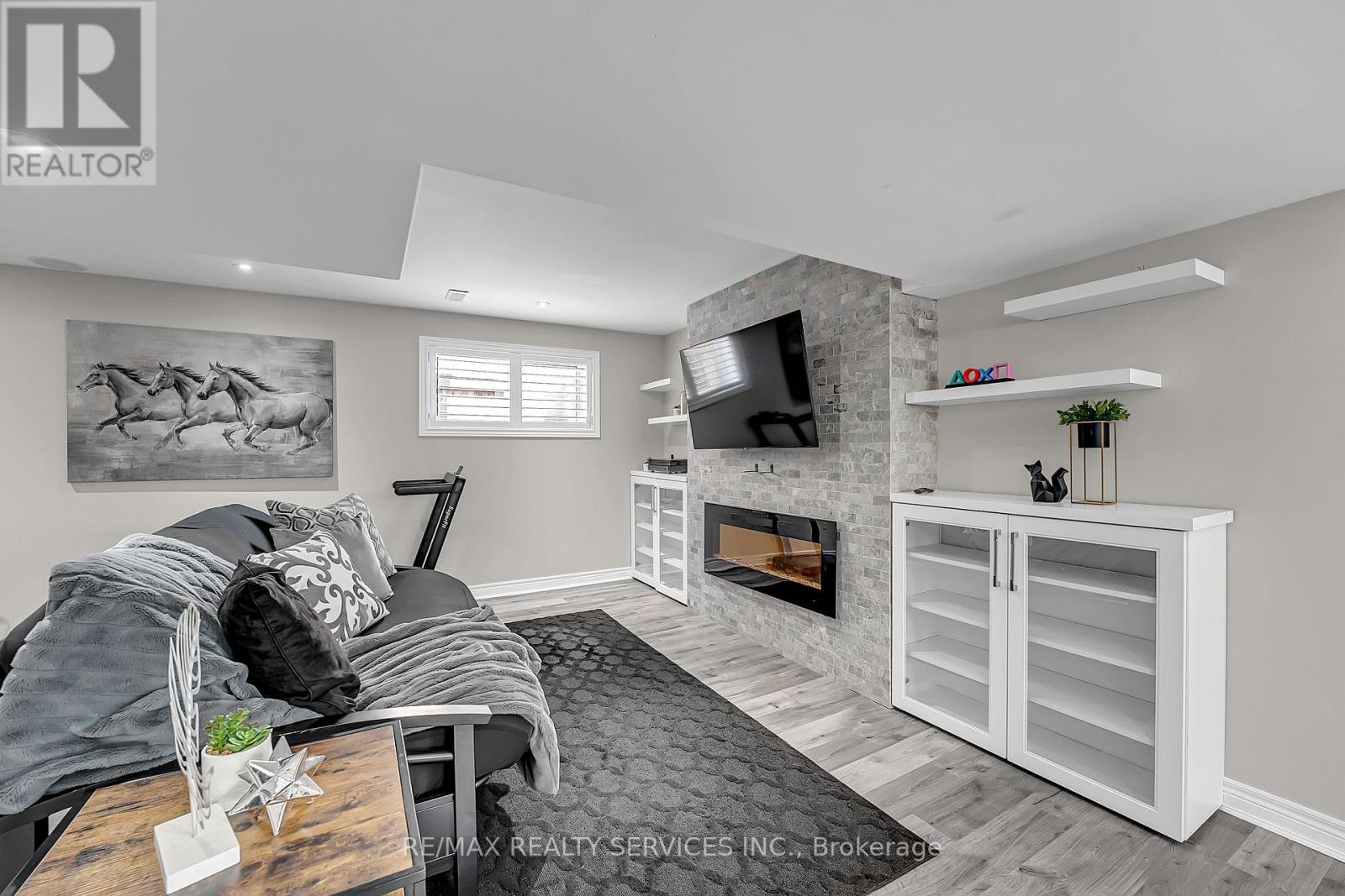 26 Wardlaw Avenue, Orangeville, Ontario  L9W 6K1 - Photo 26 - W12403751