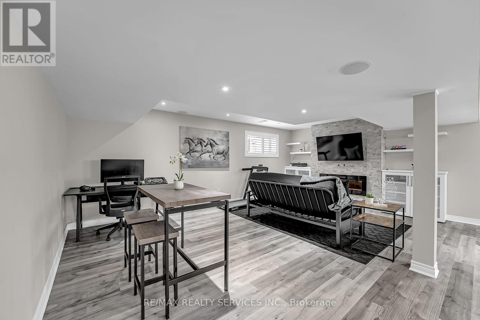 26 Wardlaw Avenue, Orangeville, Ontario  L9W 6K1 - Photo 27 - W12403751