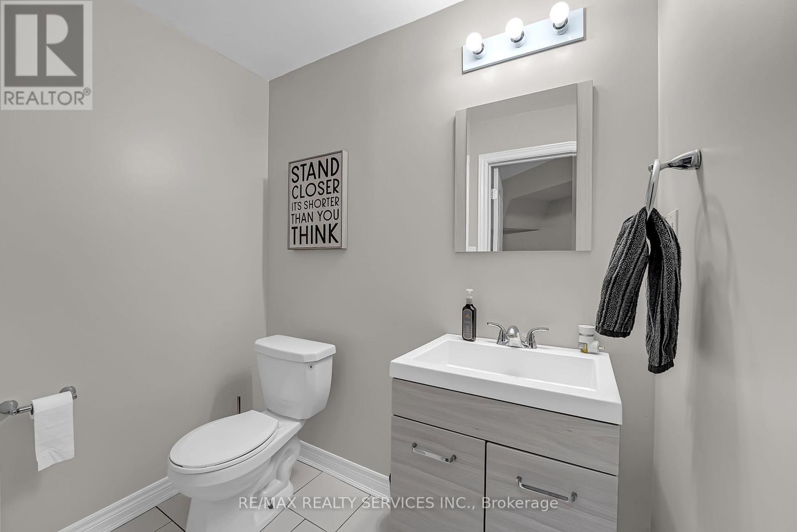 26 Wardlaw Avenue, Orangeville, Ontario  L9W 6K1 - Photo 29 - W12403751