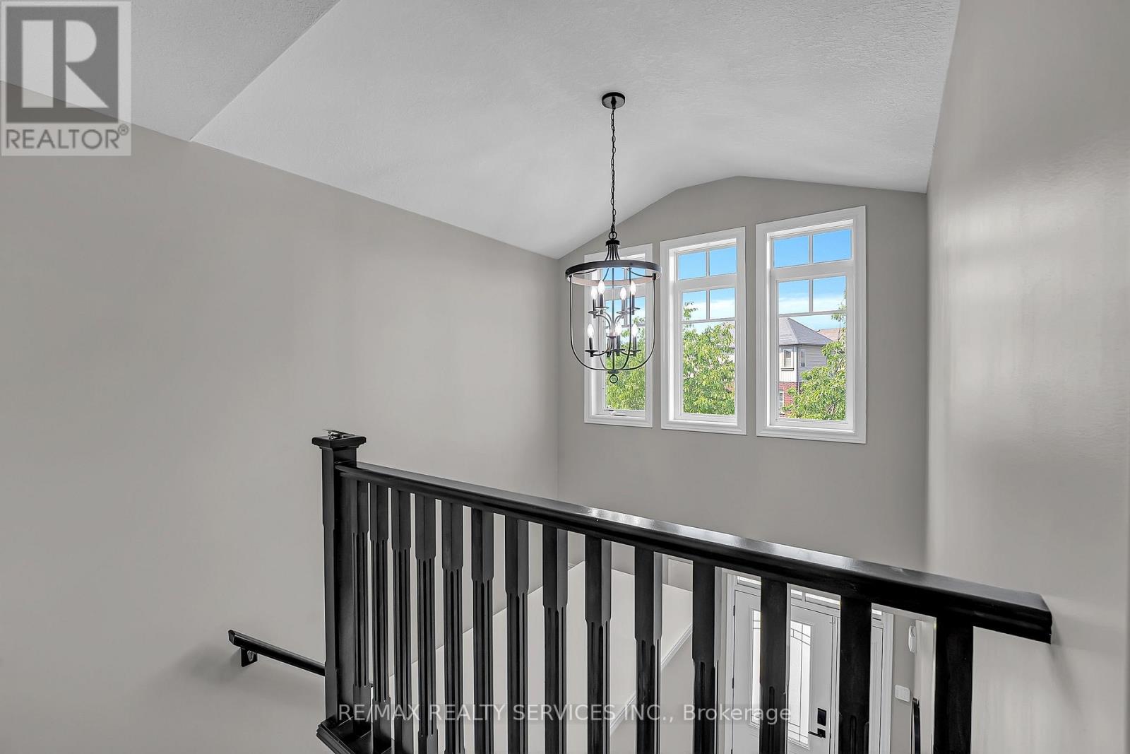 26 Wardlaw Avenue, Orangeville, Ontario  L9W 6K1 - Photo 30 - W12403751