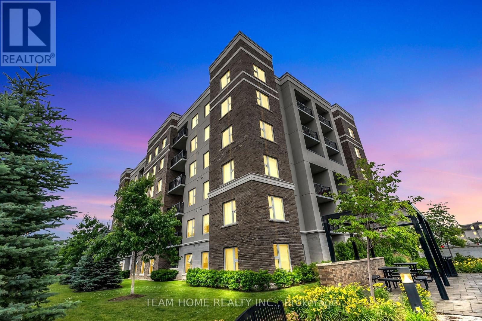 220 - 610 FARMSTEAD DRIVE, Milton, Ontario