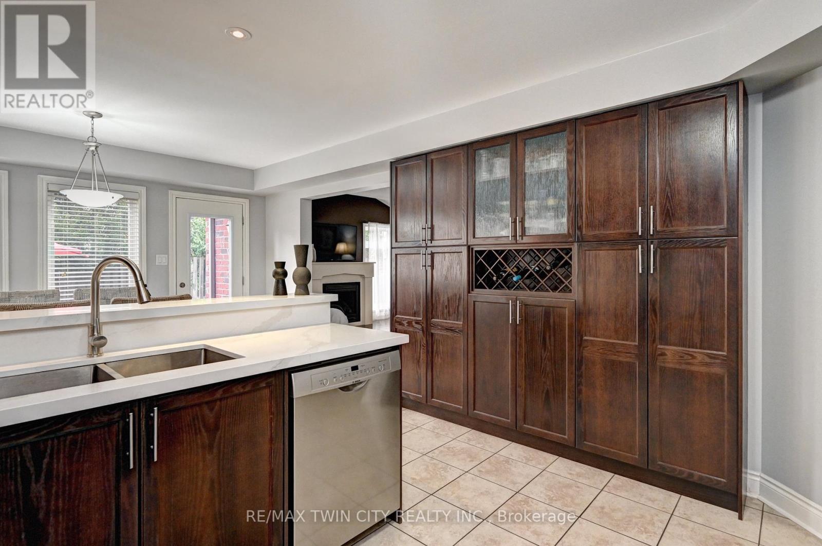 72 Helena Feasby Street, Kitchener, Ontario  N2E 4L5 - Photo 11 - X12403695