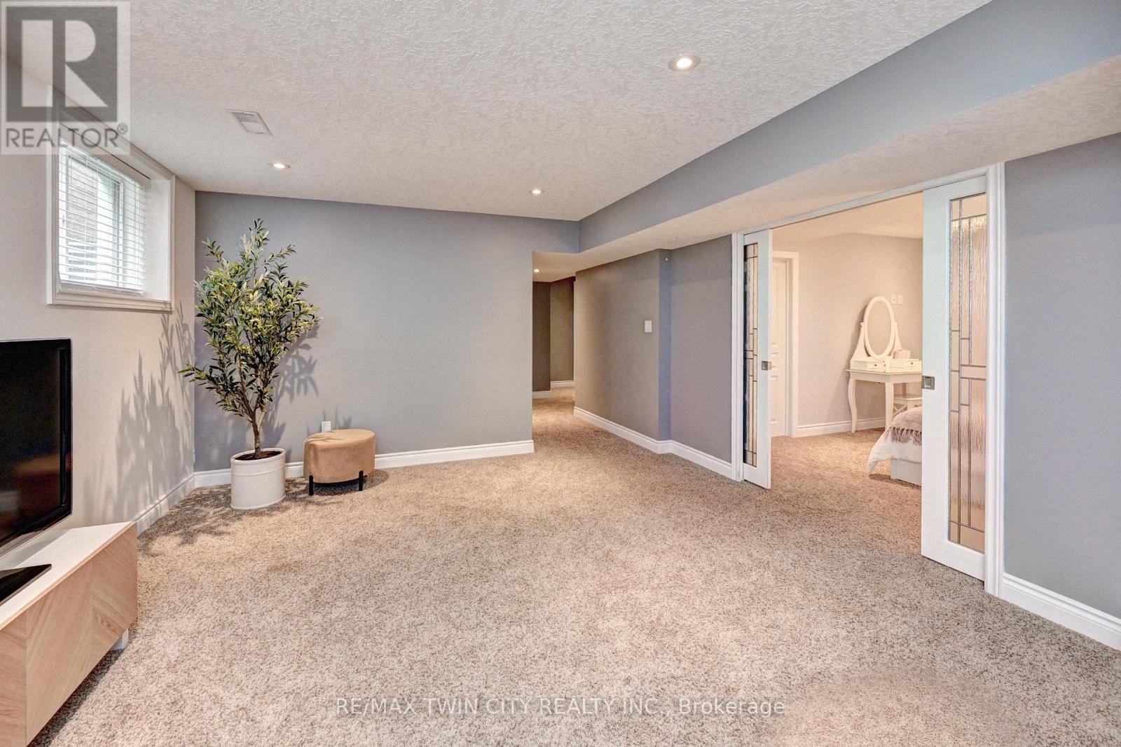 72 Helena Feasby Street, Kitchener, Ontario  N2E 4L5 - Photo 38 - X12403695