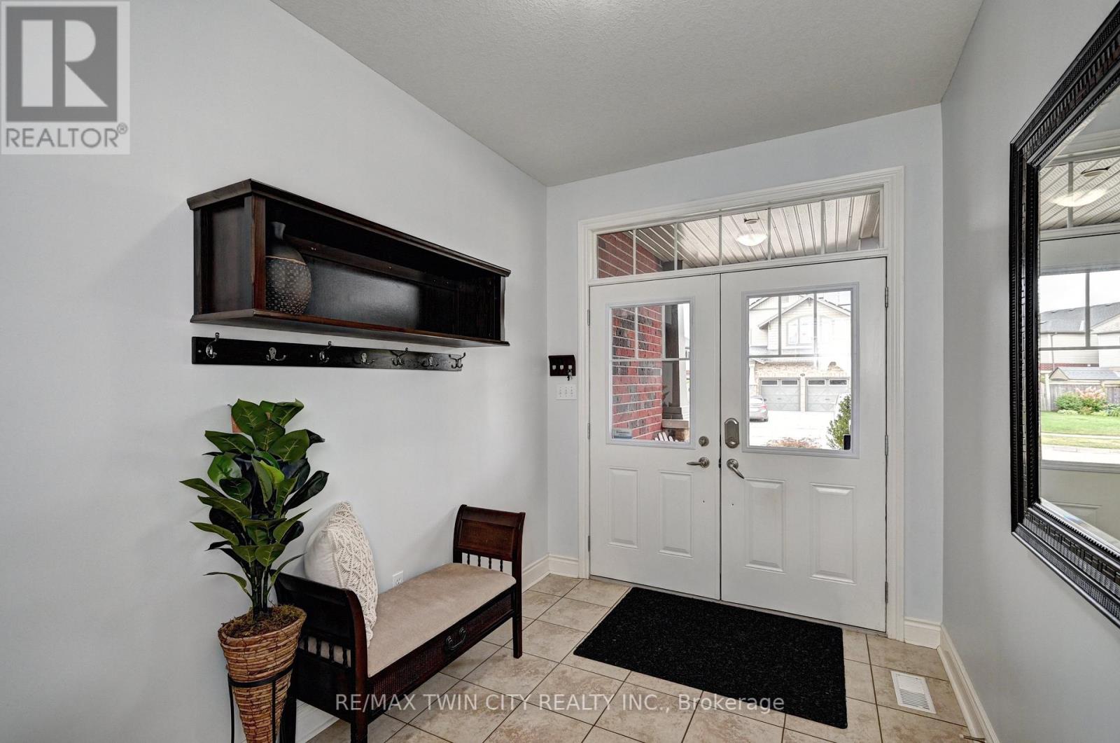 72 Helena Feasby Street, Kitchener, Ontario  N2E 4L5 - Photo 6 - X12403695