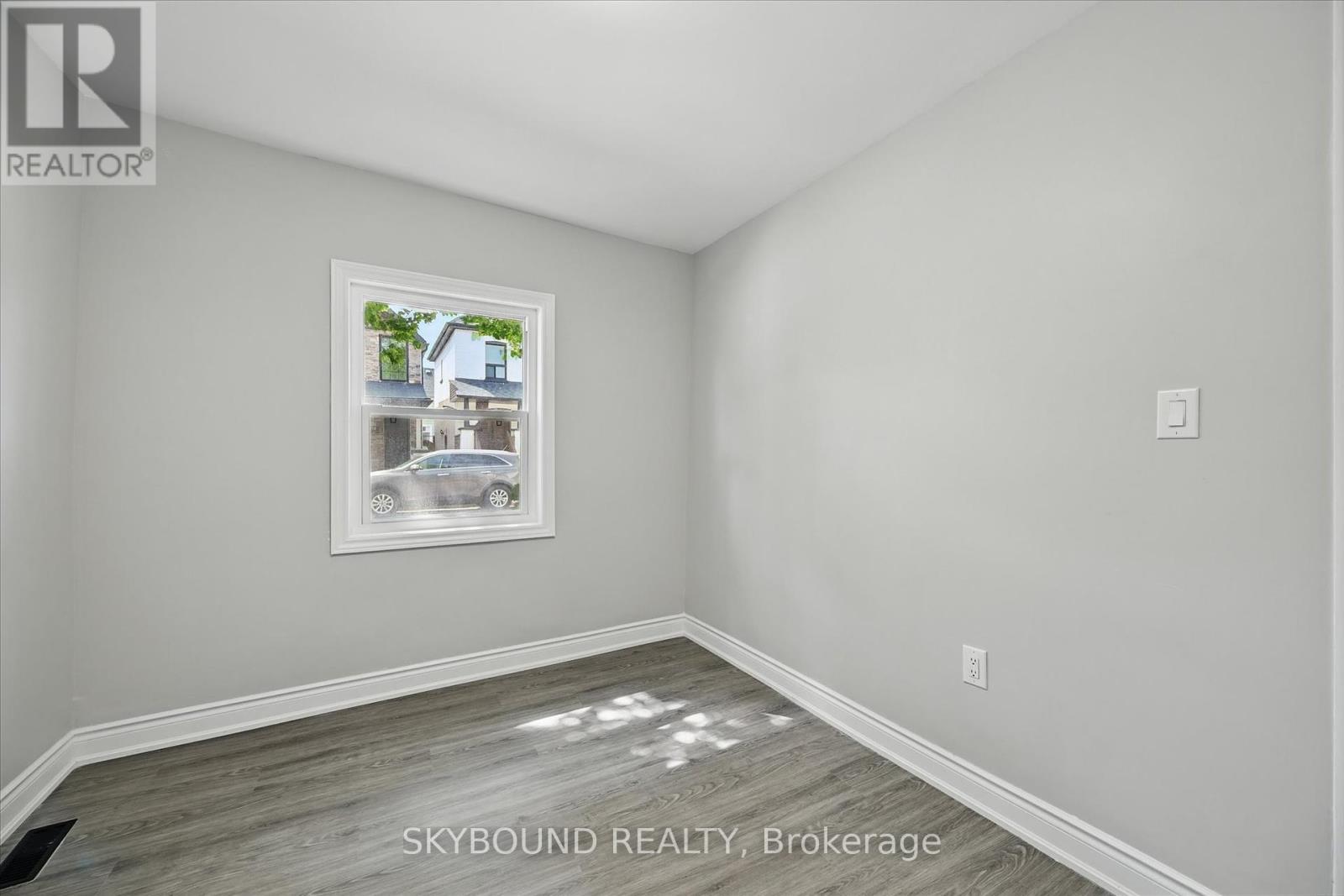 224 Rosslyn Avenue N, Hamilton, Ontario  L8L 7P7 - Photo 14 - X12403707