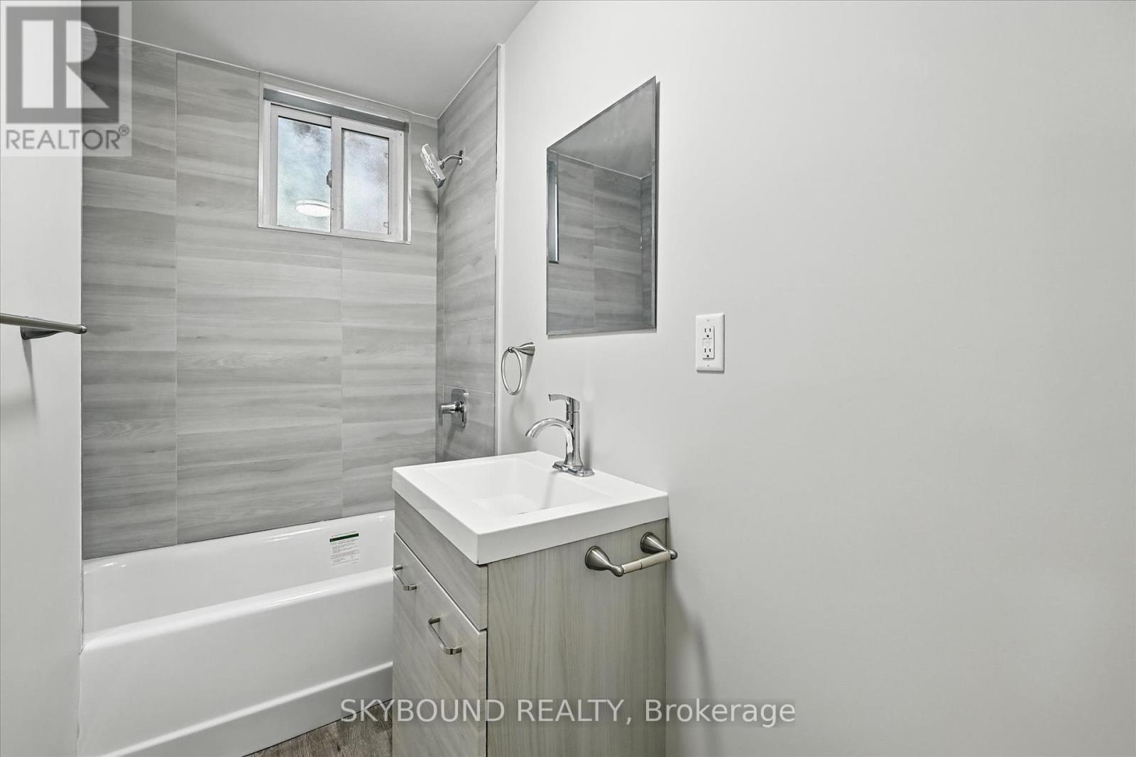 224 Rosslyn Avenue N, Hamilton, Ontario  L8L 7P7 - Photo 28 - X12403707