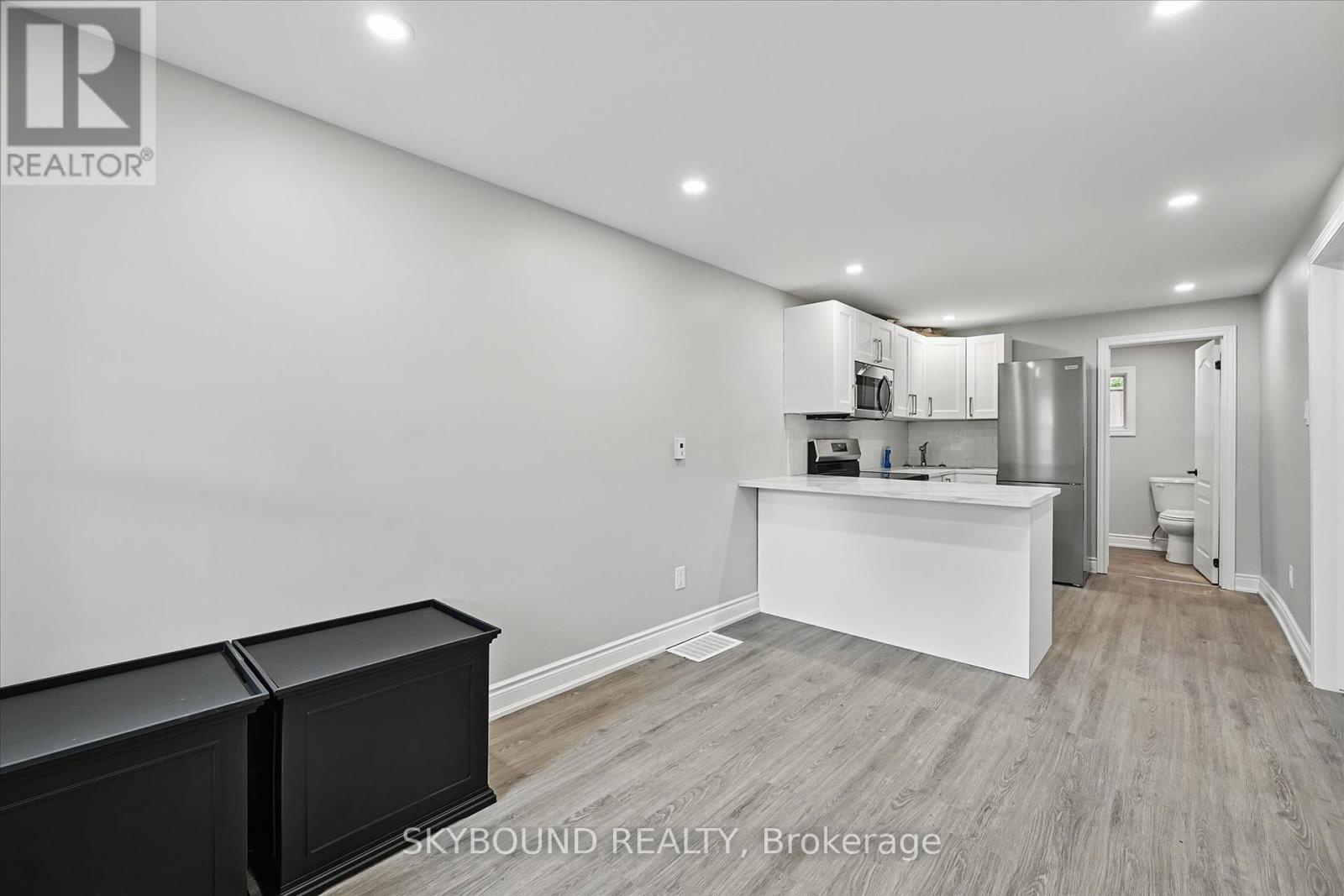 224 Rosslyn Avenue N, Hamilton, Ontario  L8L 7P7 - Photo 7 - X12403707