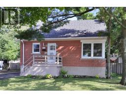 15 East 41st Street, Hamilton (Sunninghill), Ca