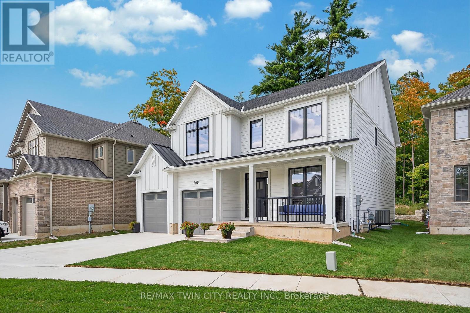 209 Jeffrey Place, Kitchener, Ontario  N2C 0C2 - Photo 40 - X12403759
