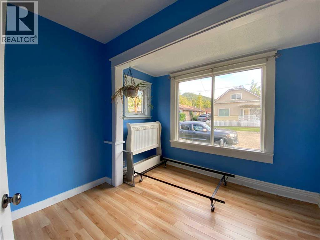 13009 18 Avenue, Blairmore, Alberta  T0K 0E0 - Photo 11 - A2202646