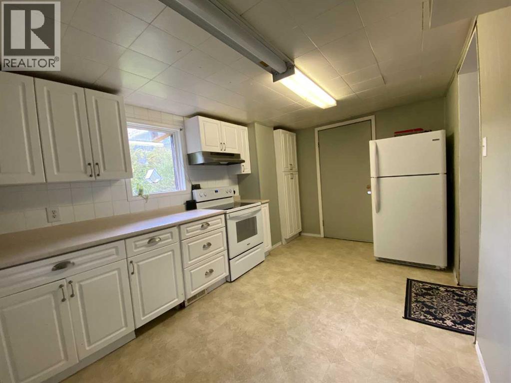 13009 18 Avenue, Blairmore, Alberta  T0K 0E0 - Photo 5 - A2202646