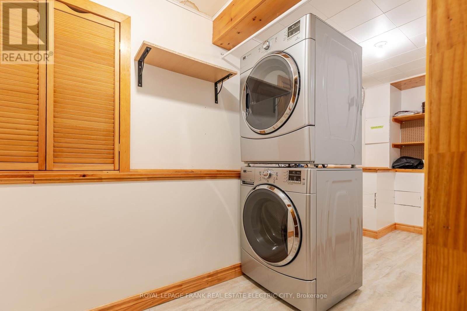 130 Hazlitt Street, Peterborough, Ontario  K9H 1L5 - Photo 39 - X12404051