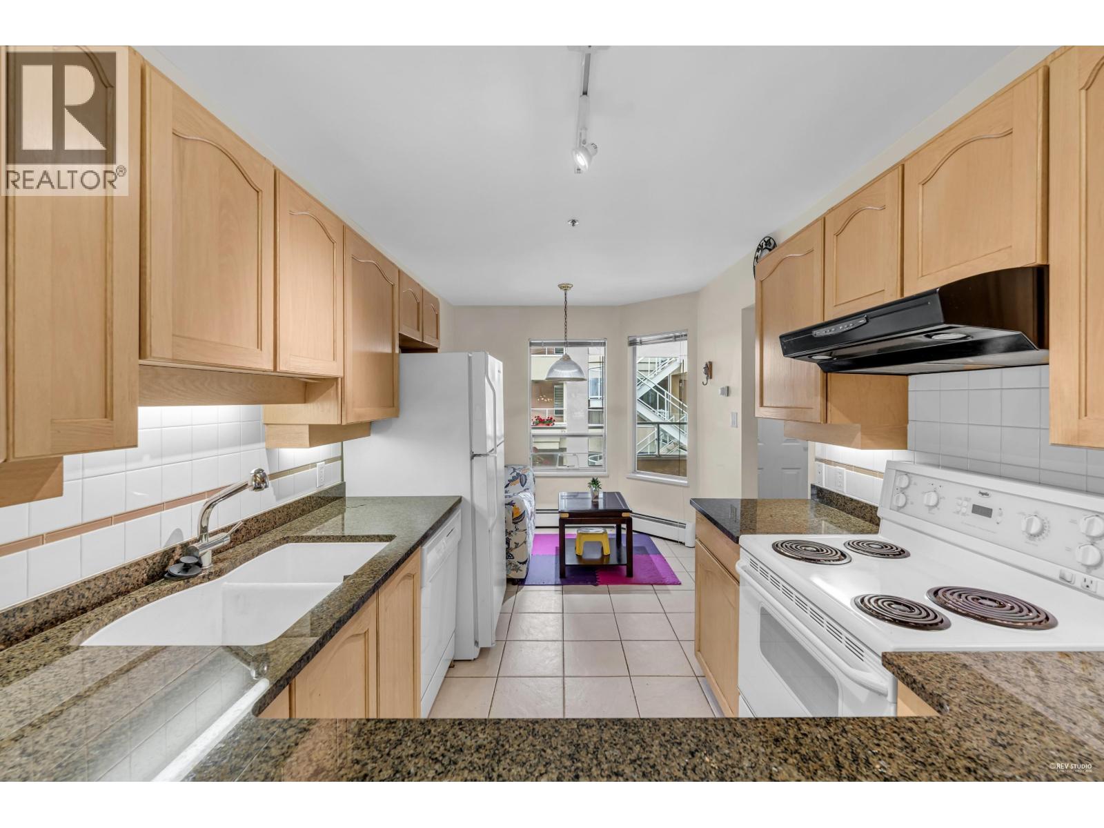 221 7251 Minoru Boulevard, Richmond, British Columbia  V6Y 3P5 - Photo 15 - R3047370