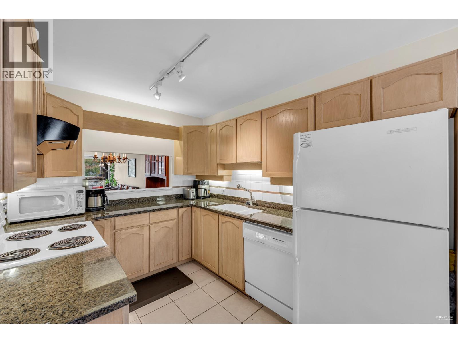 221 7251 Minoru Boulevard, Richmond, British Columbia  V6Y 3P5 - Photo 12 - R3047370