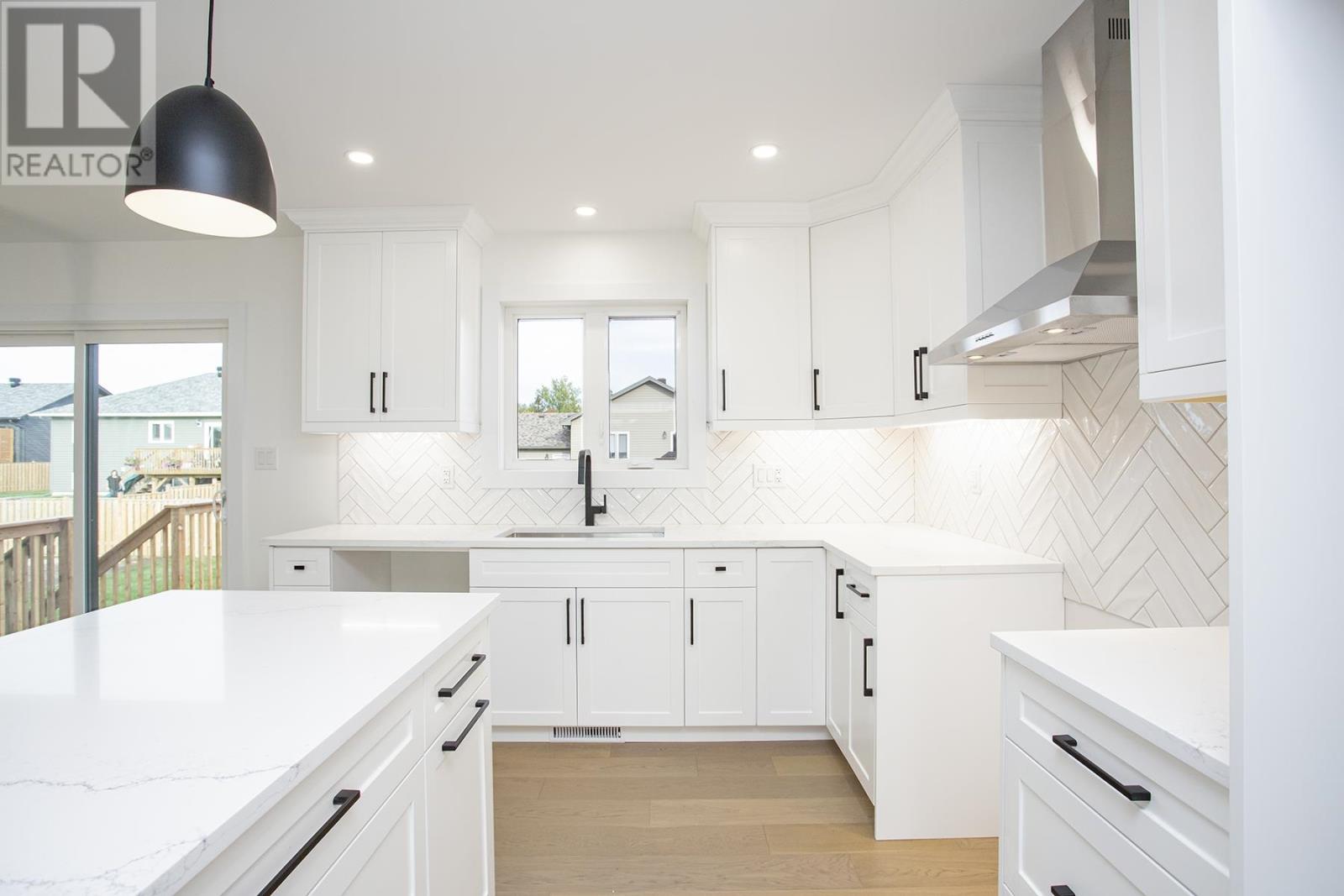 7 Noah Dr, Sault Ste. Marie, Ontario  P6C 6E6 - Photo 14 - SM252634