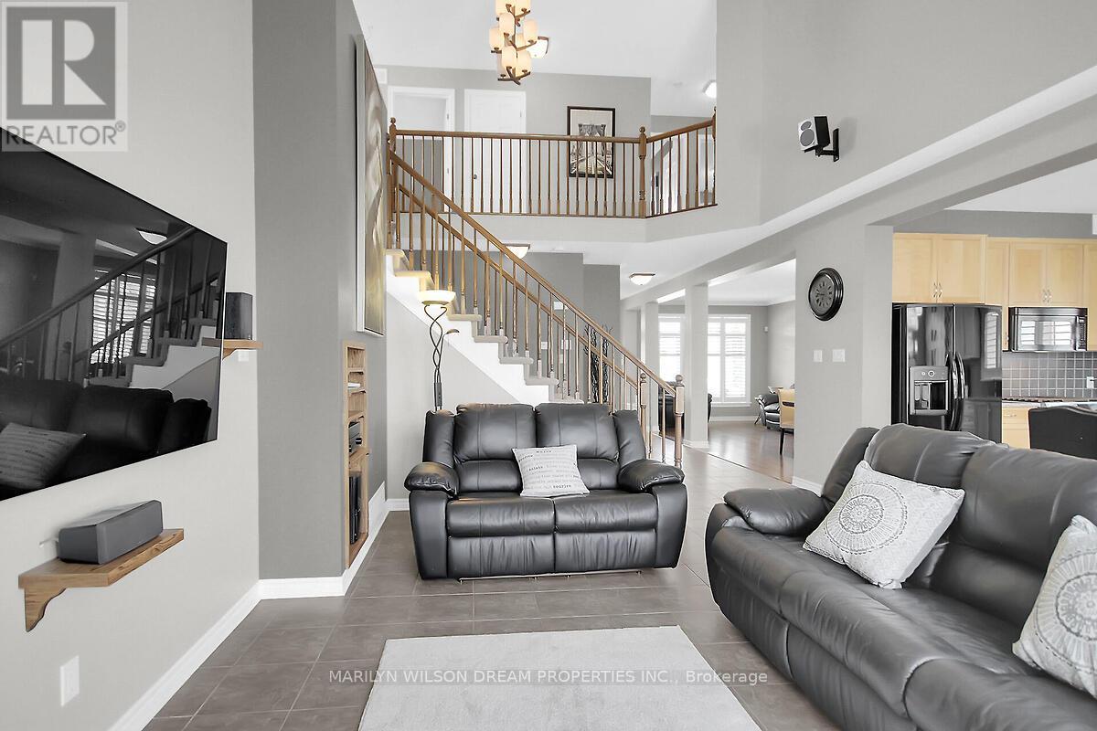 652 Netley Circle, Ottawa, Ontario  K1T 0A4 - Photo 13 - X12404016
