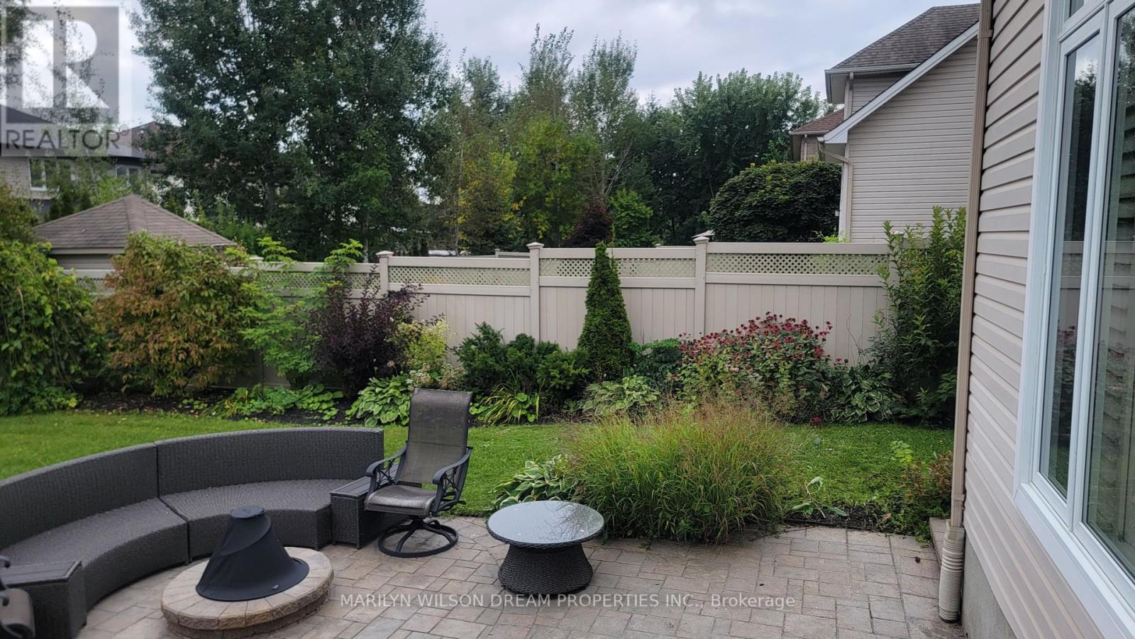 652 Netley Circle, Ottawa, Ontario  K1T 0A4 - Photo 47 - X12404016