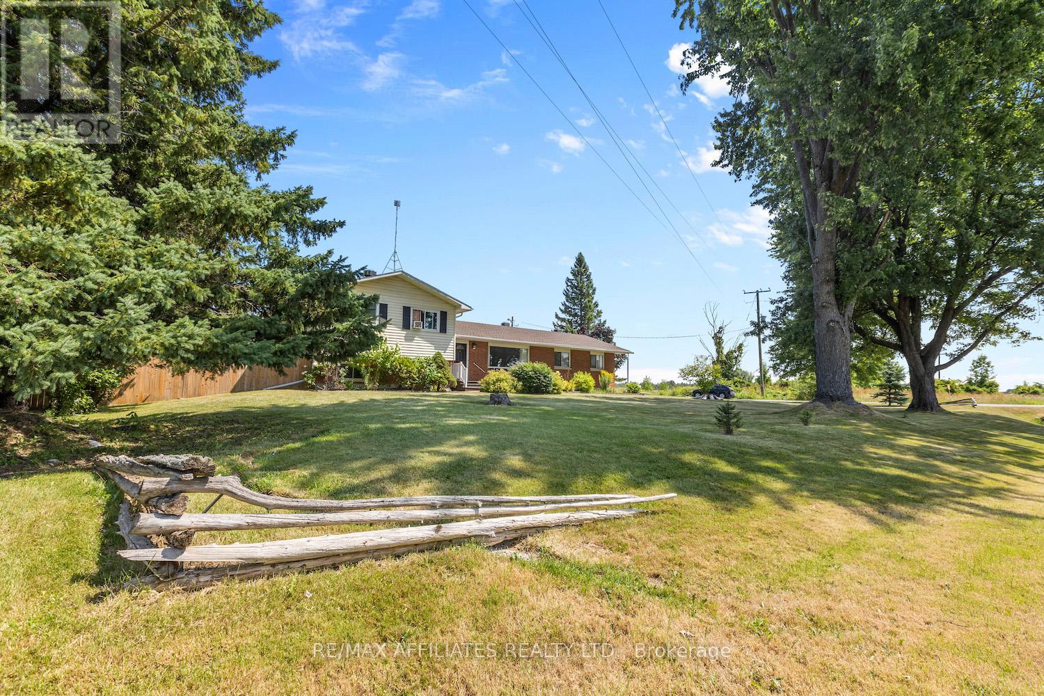 328 Kelly-Jordan Road, Montague, Ontario  K7A 4S7 - Photo 4 - X12404089