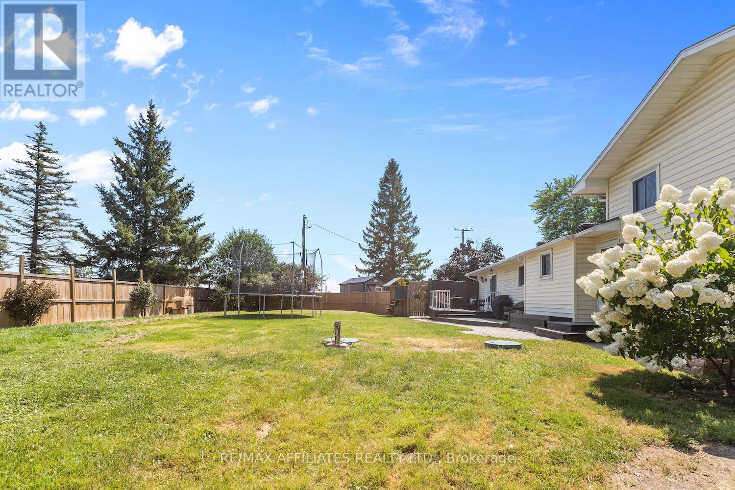 328 Kelly-Jordan Road, Montague, Ontario  K7A 4S7 - Photo 46 - X12404089