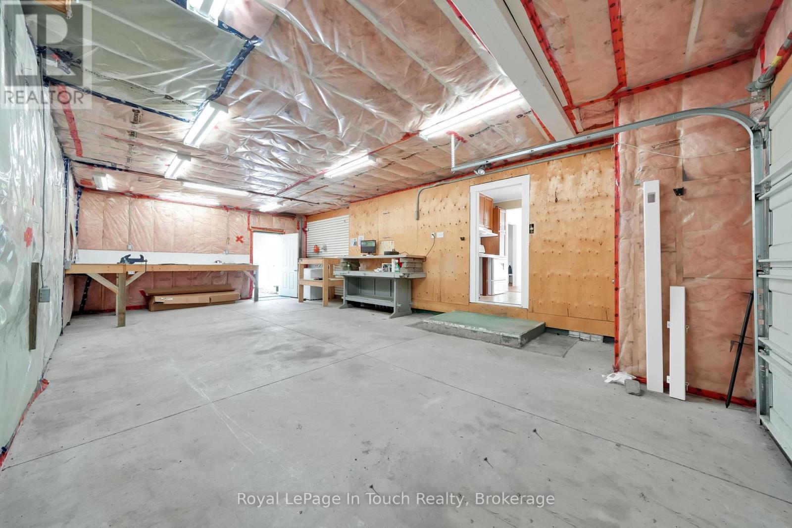 10 Leonard Avenue, Penetanguishene, Ontario  L9M 1C8 - Photo 29 - S12404088