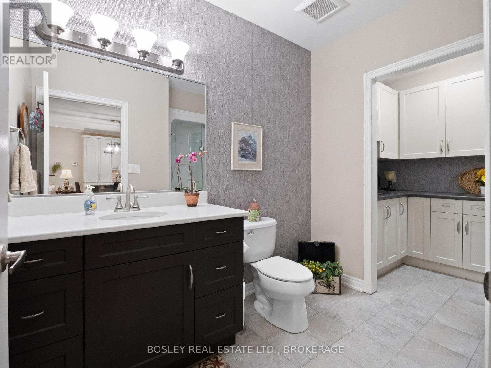 202 - 379 Scott Street, St. Catharines, Ontario  L2M 3W2 - Photo 24 - X12404056