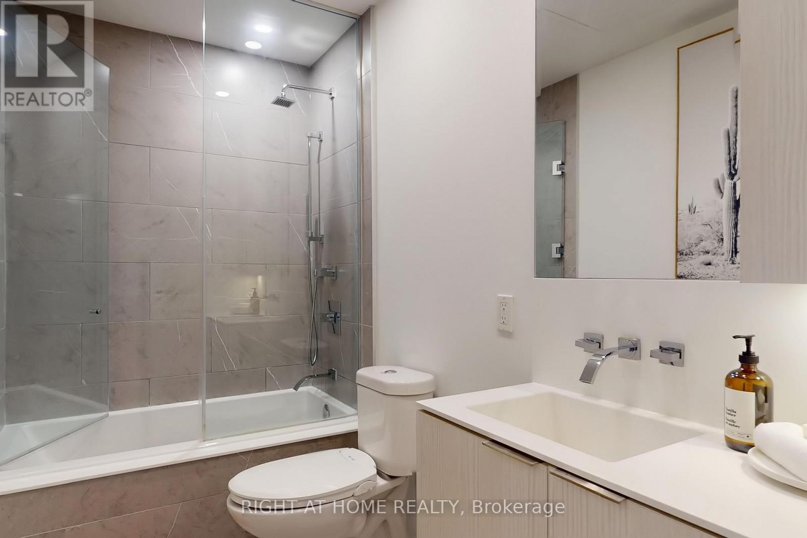 401 - 12 Bonnycastle Street, Toronto (Waterfront Communities), Ontario  M5A 0C8 - Photo 31 - C12404000