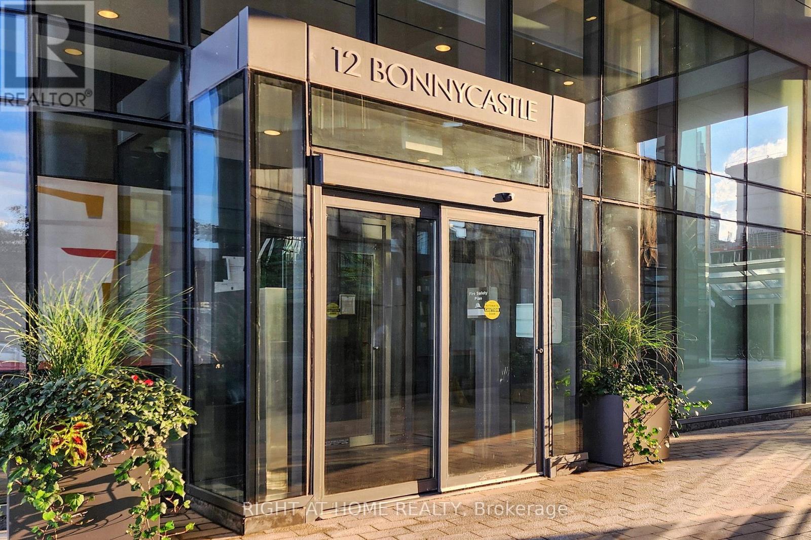 401 - 12 Bonnycastle Street, Toronto (Waterfront Communities), Ontario  M5A 0C8 - Photo 41 - C12404000