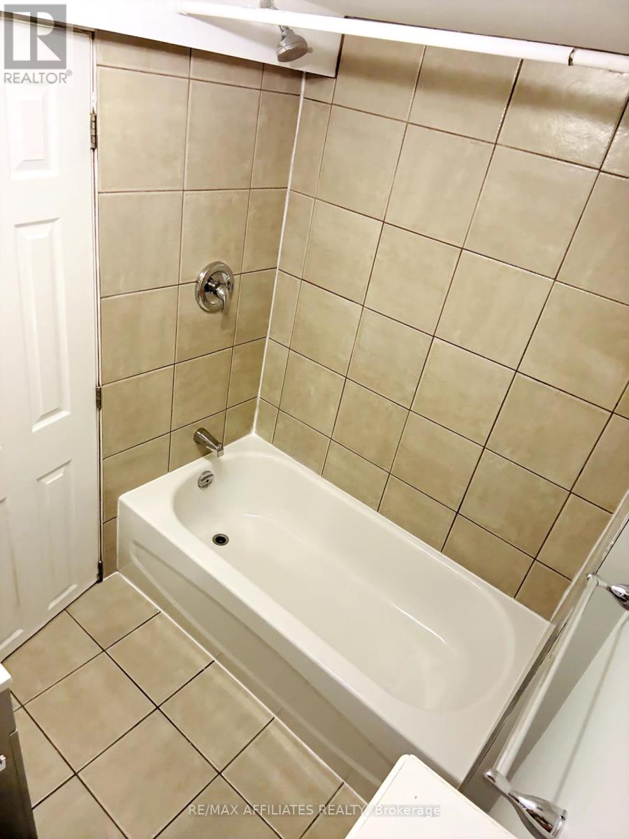 3 - 320 Laurier Avenue E, Ottawa, Ontario  K1N 6P6 - Photo 5 - X12359448