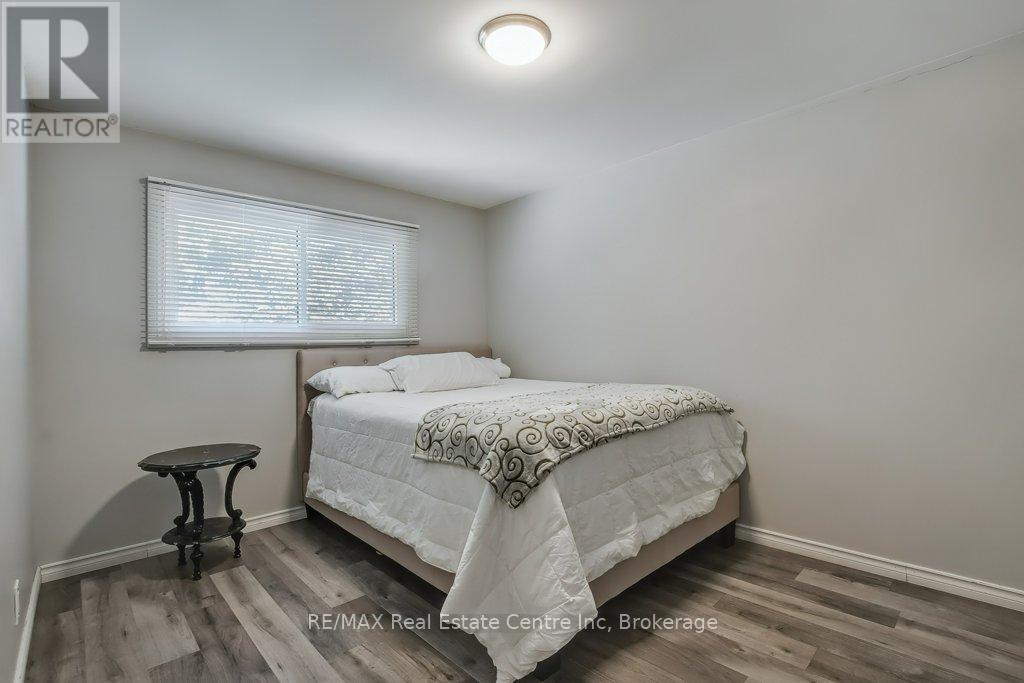 164 Willow Road, Guelph, Ontario  N1H 1W8 - Photo 12 - X12404024