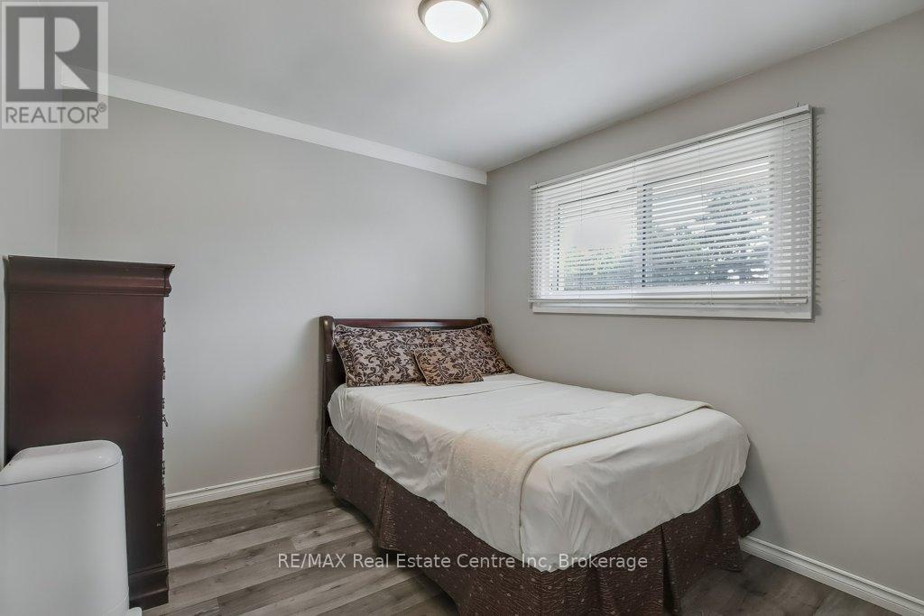 164 Willow Road, Guelph, Ontario  N1H 1W8 - Photo 15 - X12404024