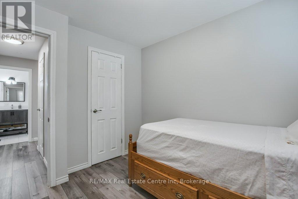 164 Willow Road, Guelph, Ontario  N1H 1W8 - Photo 17 - X12404024