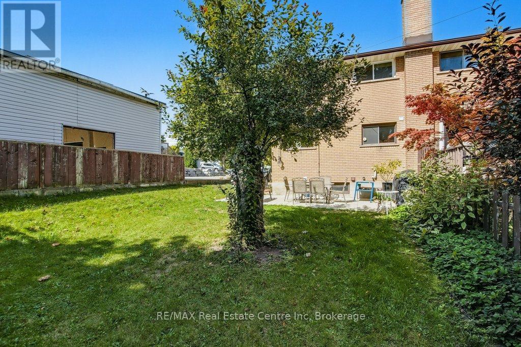 164 Willow Road, Guelph, Ontario  N1H 1W8 - Photo 23 - X12404024