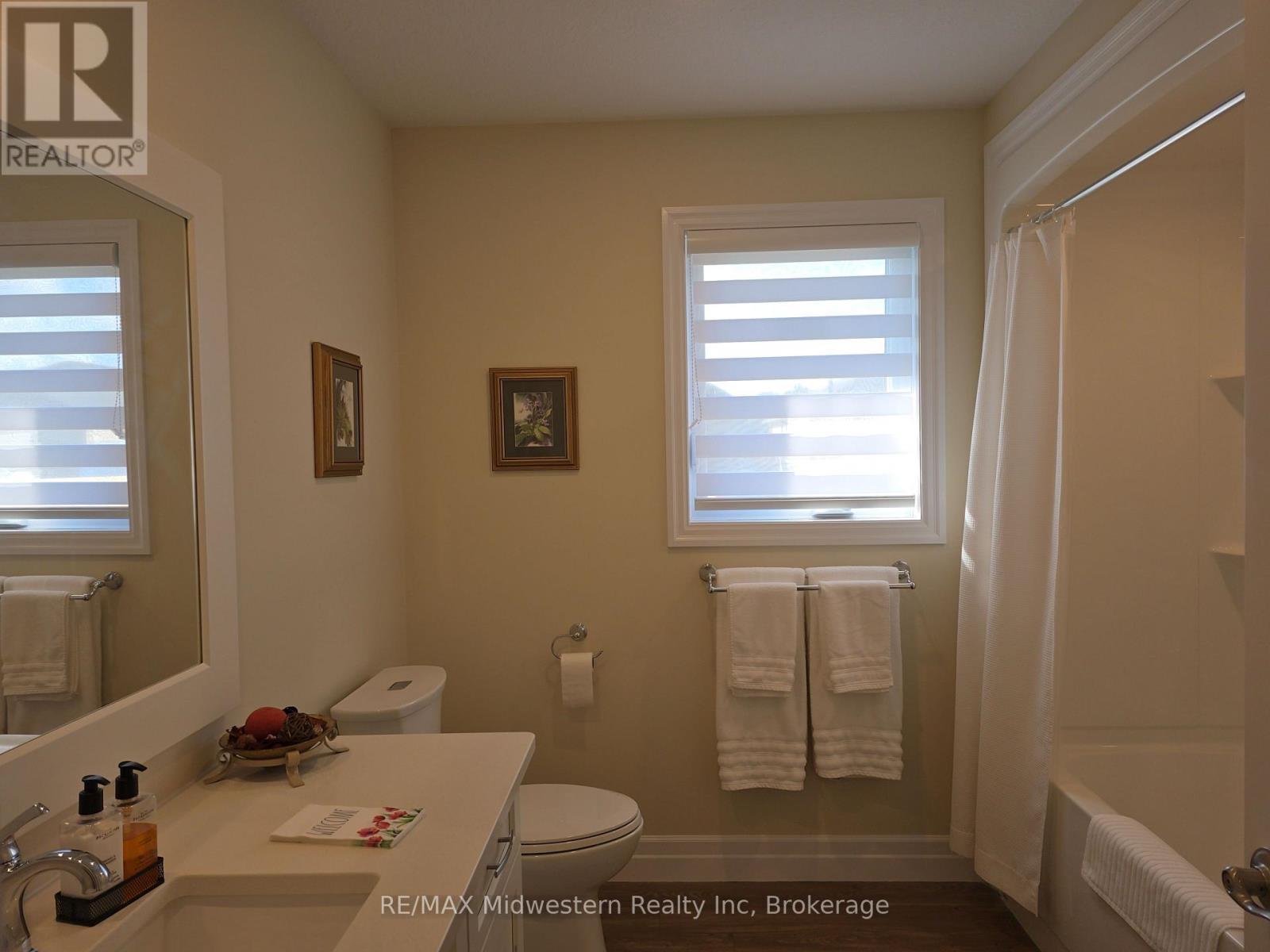 1095 Kincaid Street W, North Perth, Ontario  N4W 0J8 - Photo 13 - X12404053