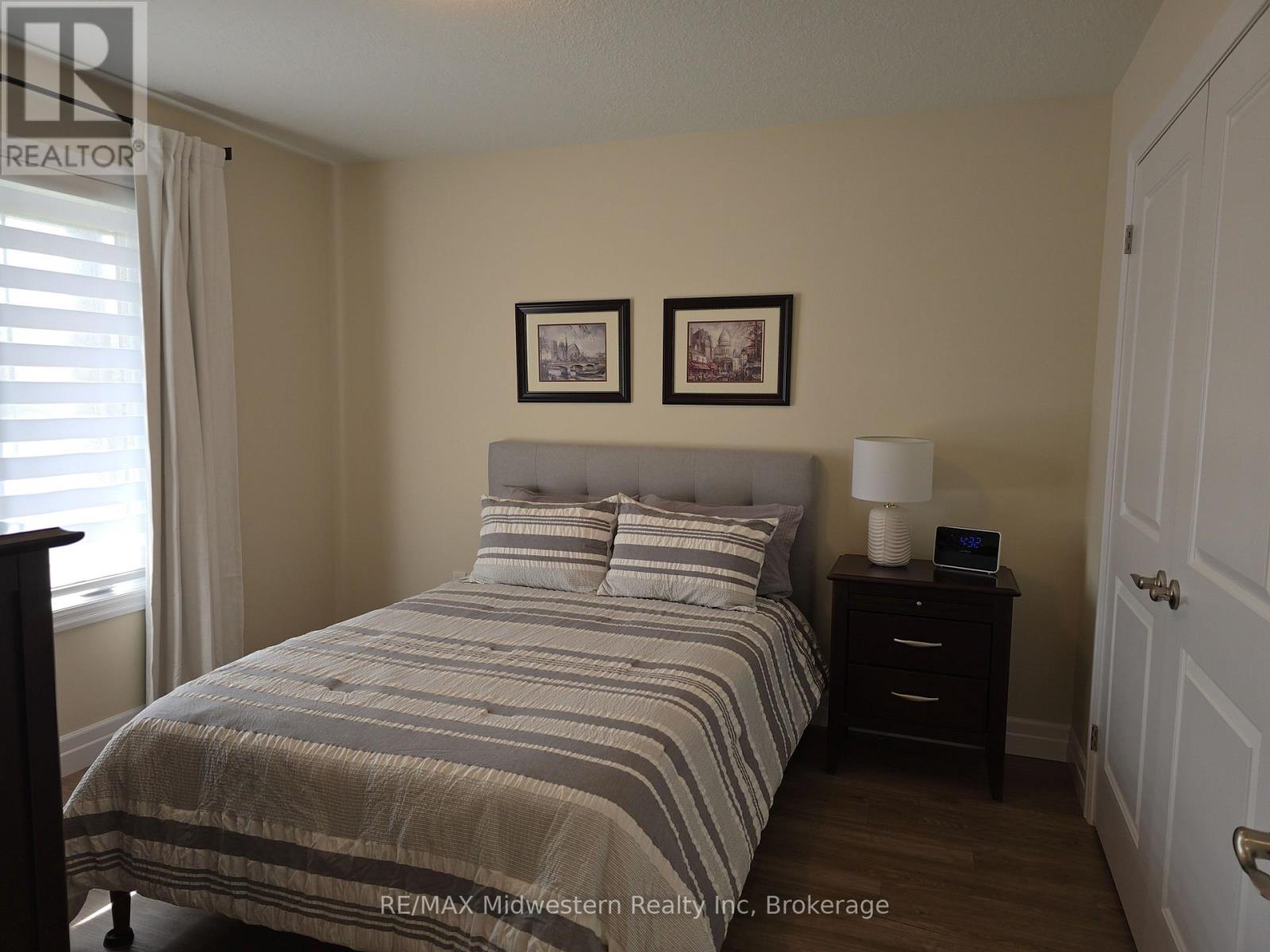 1095 Kincaid Street W, North Perth, Ontario  N4W 0J8 - Photo 14 - X12404053